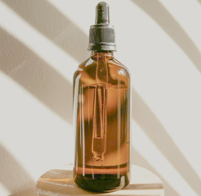 Økologisk og lækker jojoba olie til din hudplejerutine